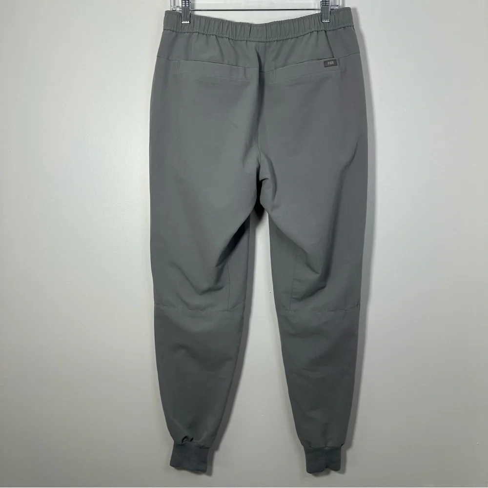 FIGS Men’s Gray Tansen Jogger Scrub Pants Size M